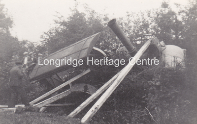 171B - Steam Roller - Roller in a ditch near Old Hive - 1931