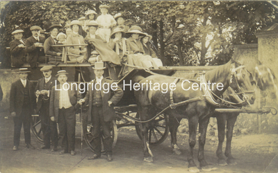 306B - Horse Bus - Operated by Mr Duckworth of King Street - 1913