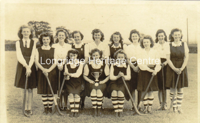 306C - Hockey Team - Longridge Ladies - 1948