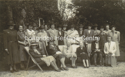 328B - Group of ladies - Occasion unknown - Unknown