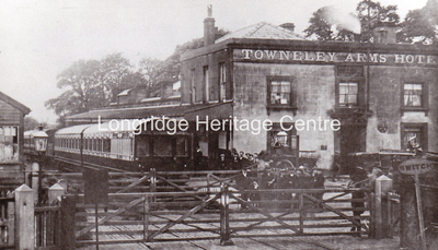 343A - Railway - Towneley Arms & Station - 1916
