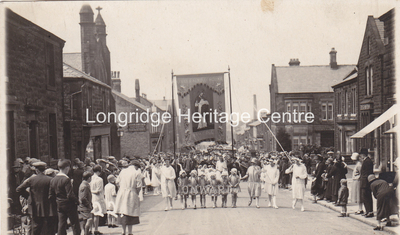 379C - Berry Lane - St Pauls Church procession passing Chapel Street - Unknown