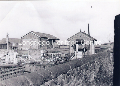 411A - Berry Lane Railway level crossing & goods yard - Level crossing and goods yard - 1964