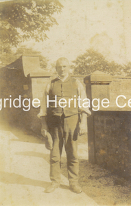 412A - Davies John - Coachman and Gardener Handyman to Mill owner George Whittle - 1900