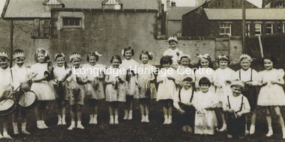 422A - Berry Lane - CofE Junior School group photographs with names - 1939