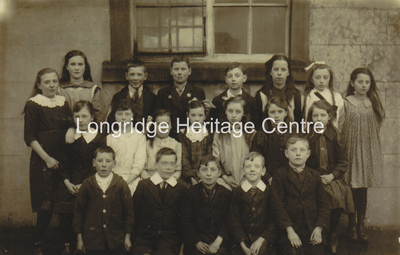 443D - Ribchester - Group photograph. Ribchester Catholic School - 1910