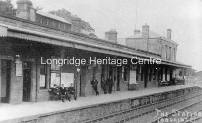 521A - Longridge Railway Station - In rush hour - 1910