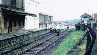 548C - Berry Lane - Dismantling the tracks - 1969