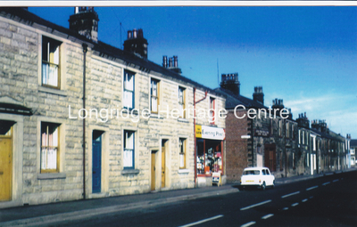 550A - Berry Lane - Riley's and Proctor's shops - 1972