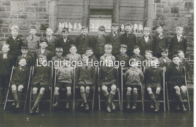 582 - Berry Lane - C of E school Group of named scholars - 1935