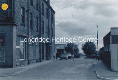 610A - Barclay Road - Off Berry Lane towards the 'rec' - 1970