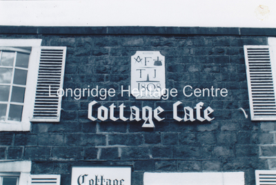 665A - Higher Road - To Cottage Cafe - 1970