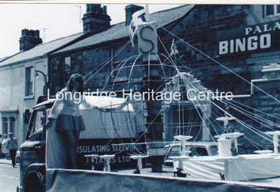 6993C - CP 67 Field Day Parade - Float passing Palace Bingo - 1970