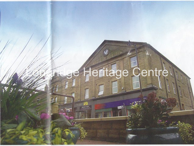 875C1 - Co-op building - View of flats from Berry Lane - 2005