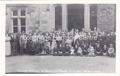 217A - Chaigley Manor - Group of Belgium Refugees - 1914-18