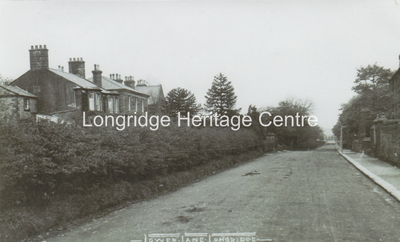 219C - Lower Lane - Looking towards the fountain from near Prospect House - 1939
