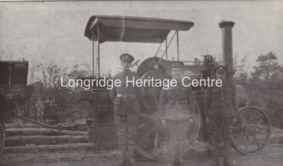 246C - Steam tractor and soldiers - Steam tractor and soldiers - Unknown
