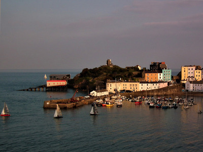 Sundown on Tenby - Julie Humphries