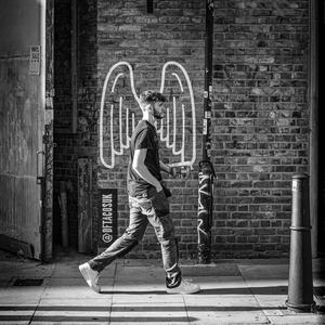  Angel of Brick Lane - Andy Soar