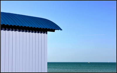 Dave Edwards - Tin Hut By The Sea