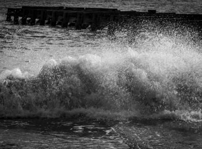 Splashy Wave - Katharine Showell