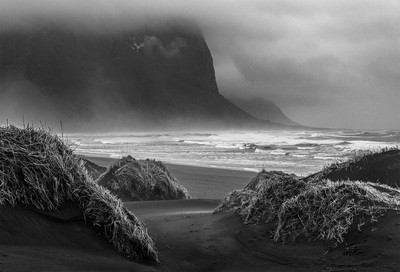 Black Beach - Steve Pharez