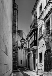 Maltese Alleyway - Bob Adams