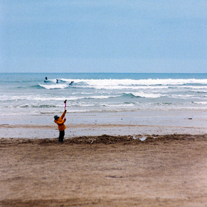 Kids Dig Surfing - Thomas Attree