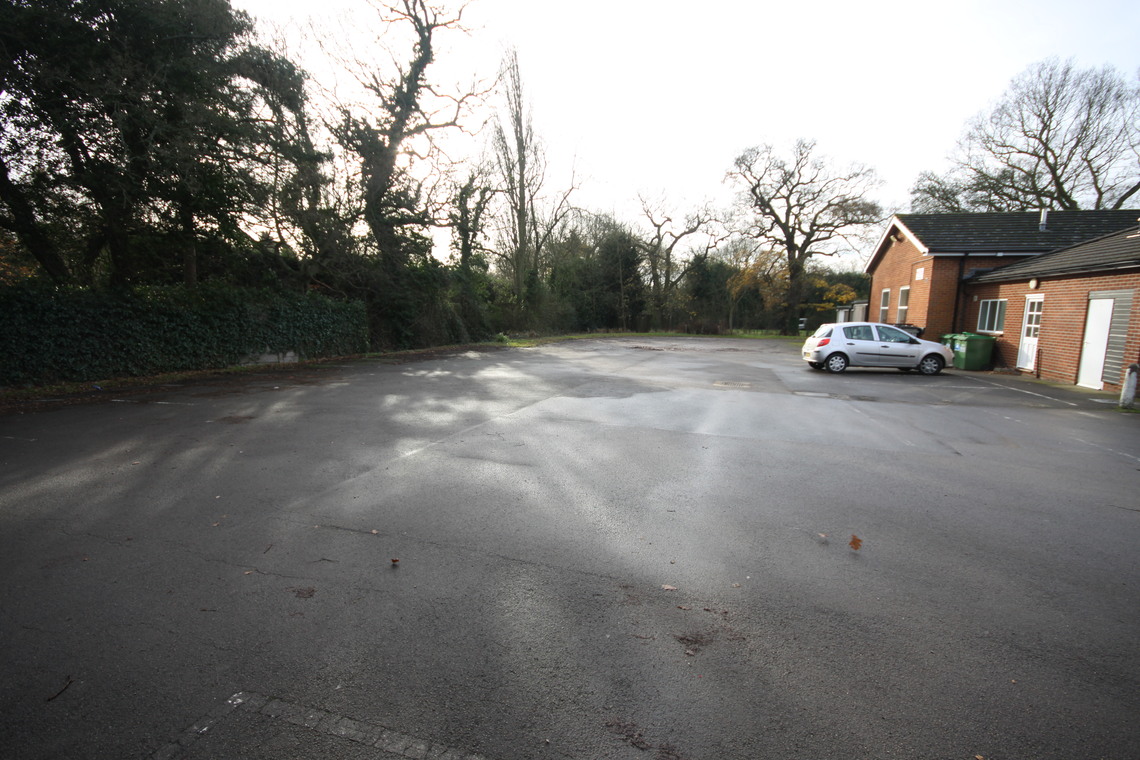Car park to the side