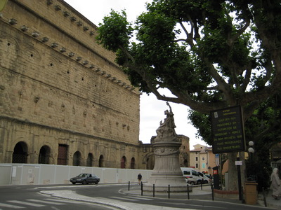 What's on in Orange - right next to historic Roman amphitheatre