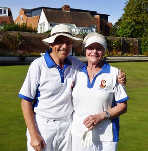 Peter Burgess and Mags Shelley before the 101 Final match.