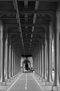 Bir-Hackeim Bridge - Linda Knapper