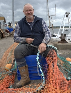 Mending the Nets - Pat Hamer