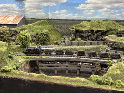 A slate train in North Oxfordshire!