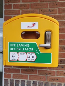 Defibrillator