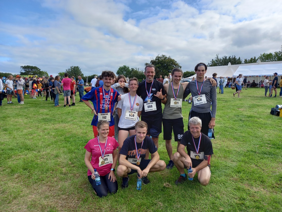 Scoriton Flower Show race