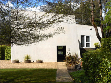 Modernism in South Farnham framed