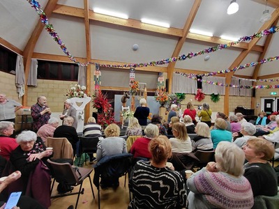 20251211 scgs floral (17)