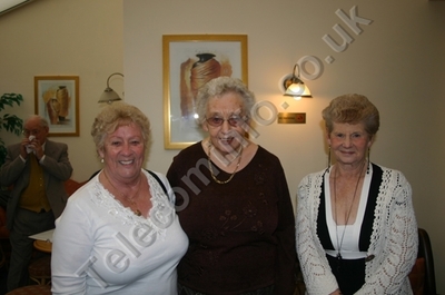 Crewe Fellowship Xmas 2007  10