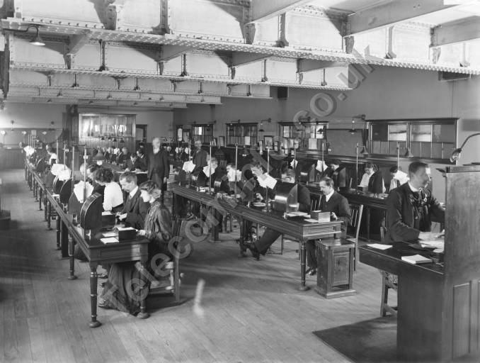 1911November10TelegraphOfficeManchesterVictoria02