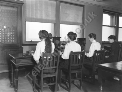 1911November10TelegraphOfficeManchesterVictoria03