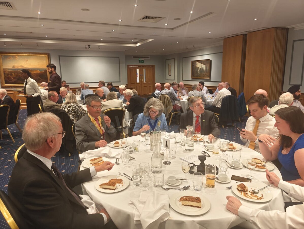 e3f77f71-c20b-4dca-b0e7-45b366be2a9b