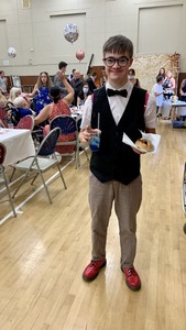 Doesn’t Ben look fab?!