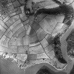 By 1946 the rough cliff land along the coast, and extending into the Yealm estuary, had been owned by the National Trust since 1938. Just north of the cliffs, the buildings of New Barton farm can be seen one field inland. The edge of pre-war Wembury is in the north west corner, and Wembury House is a few fields to the east. 