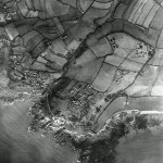 Another view of Wembury Point, its legacy of wartime military installations, the semi-circular anti-aircraft battery  further north and echoes of open strip fields. What is additional is the new 1930s settlement of Heybrook Bay immediately west of the Point. New housing here was planned to spread over the whole Point, but was prevented by the war. 