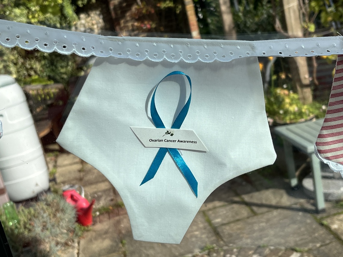 Bunting in the shape of underwear